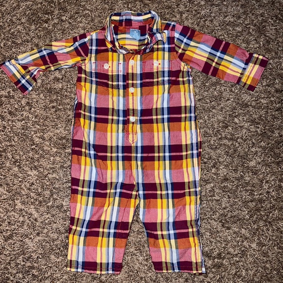 6-12 mo Baby GAP outfit - Picture 1 of 3